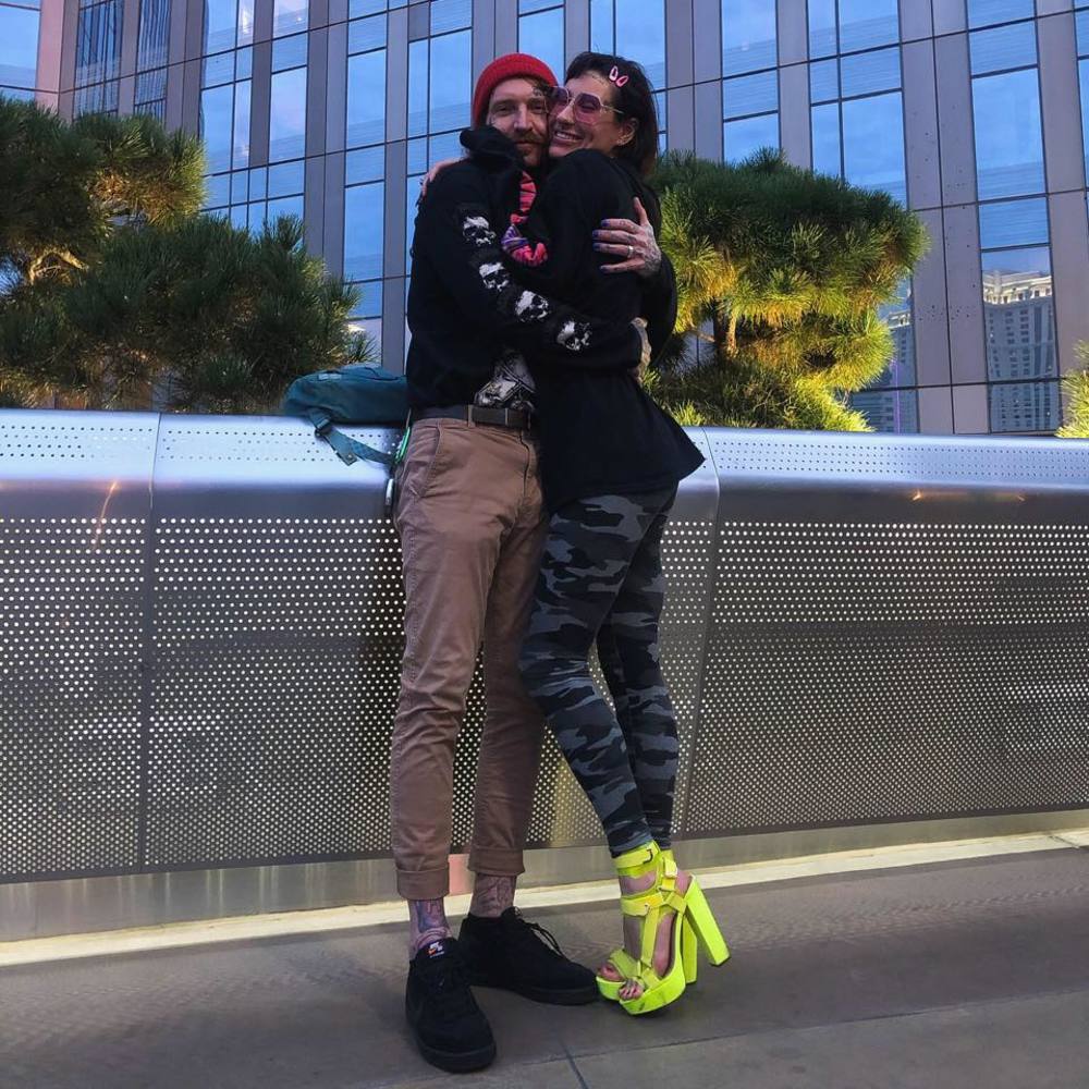 Meet your Posher, Carine